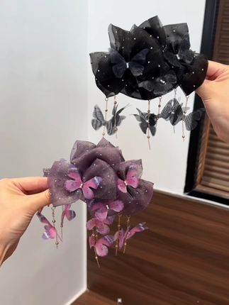 共风起舞,蝶落青丝。这就是25新款蝴蝶翩翩流苏抓夹,太好看了,#国风百搭#抓夹发型