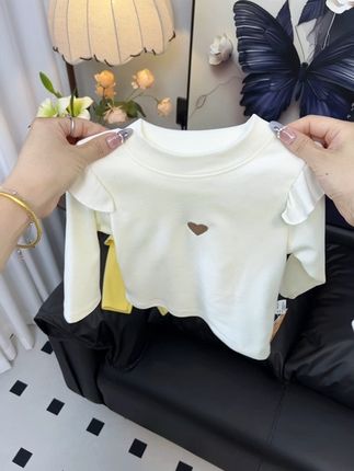 哇塞,两个颜色都好看呢😍#高品质童装 #潮童穿搭 #童裝 #女童穿搭 #萌娃穿搭