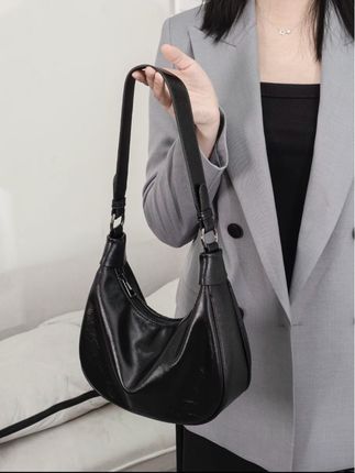 迪格屿包包饺子新款ins简约通勤腋下包女百搭洋气单肩女士斜挎包#单肩包 #百搭包包 #轻奢包包 #双肩包 #女包