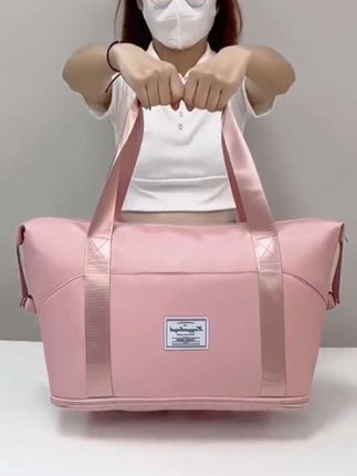 这是个可以扩容的折叠旅行包,可大可小,还可以挂在拉杆箱上,过节回家,出差旅行,行李袋,学生收纳,实用又方便。#收纳袋 #折叠收纳 #外出旅游必备包包 #旅行包 #收纳整理