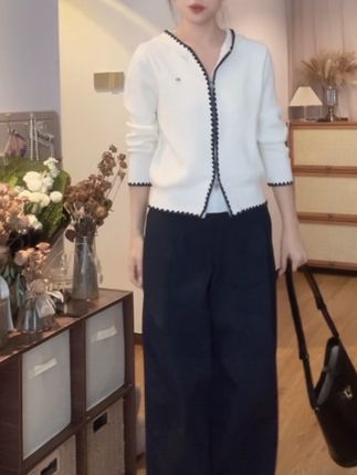早秋这样穿也太好看了吧~洋气又减龄 #韩系穿搭 #开衫外套 #休闲减龄穿搭 #洋气减龄 #温柔穿搭