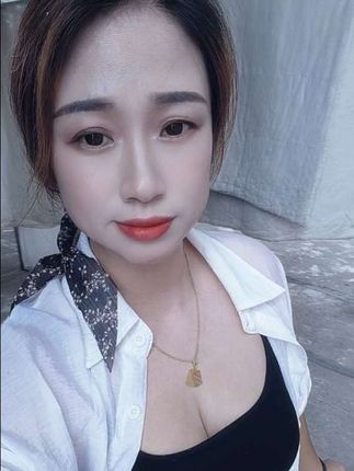 成年人最大的清醒:好听的话别当真,难听的话别较真……#随意拍 #抖音热歌推荐🔥