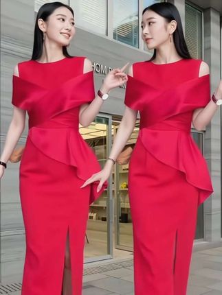 高端宴会礼服裙红色显瘦婚礼名媛收腰显瘦时尚年青喜妈妈连衣裙女优雅气质高端时尚又喜庆#时尚女装穿搭 #高端大气
