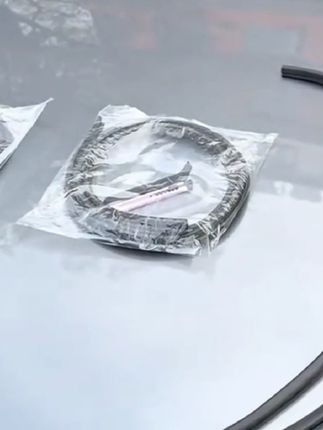 #宝马,困扰咱们宝马车主们的问题,终于车可解决了,爱车行驶噪音大,车里容易进灰尘。直接安装上全车密封条,提升车辆密封条提高密封性,提升爱车行驶质感!#汽车隔音密封条 #汽车用品