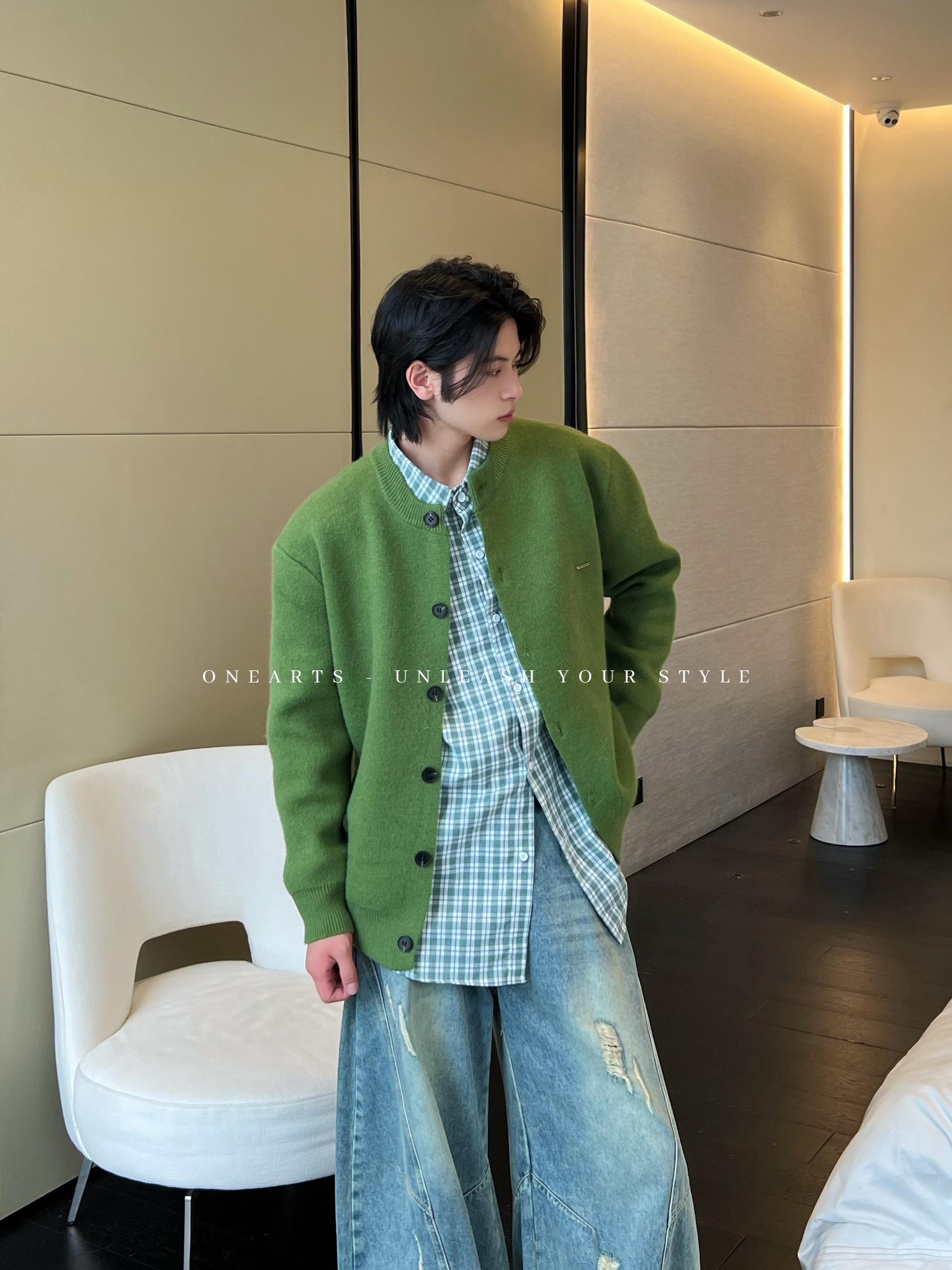 秋天的绿色💚更可爱。#穿搭#百搭#ootd#外套#针织