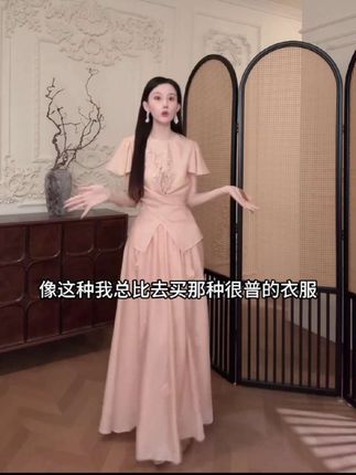重工天丝羊毛刺绣上衣搭半裙,为女生增添浪漫气息#两件套女装 #夏日穿搭 #修身显瘦