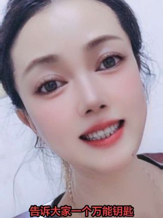 告诉你一个万能钥匙 ,学会了快来试试呗! 分享一个“万能钥匙”、称不管哪里堵,做一个动作就能浑身轻松。此动作简单,无需跑跳、去公园拉杆,只需跟着示范像这样抓30次,左右手交替。还提醒怕忘可点爱心收藏、也能转发给朋友。#创作灵感 #创作者扶持计划#抖音正能量#短视频创业自媒体 #原创 @DOU+小助手