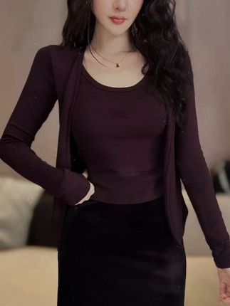 高品质高质感慕斯面料假两件外套显瘦长袖百搭打底女t恤#长袖t恤 #打底衫#修身显瘦 #内搭外穿都好看 #在抖音入手的好东西,瓜分百万奖金池