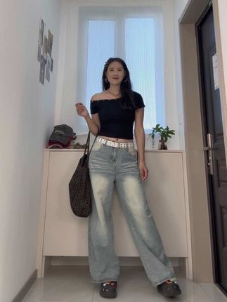 #梨形身材穿搭 #ootd穿搭 #显高显瘦穿搭 #辣妹穿搭 #牛仔裤穿搭