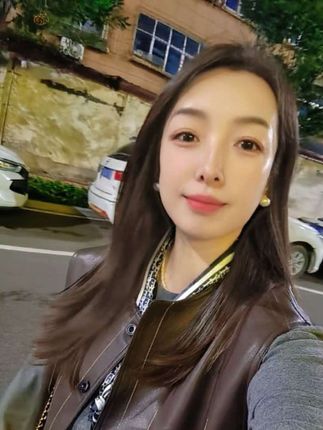 也许有一天,当你学会珍惜的时候,有些东西已经不 在了。或许,只有遗憾,才会让人念念不忘……我承认都是月亮惹的祸 #马甲系穿搭