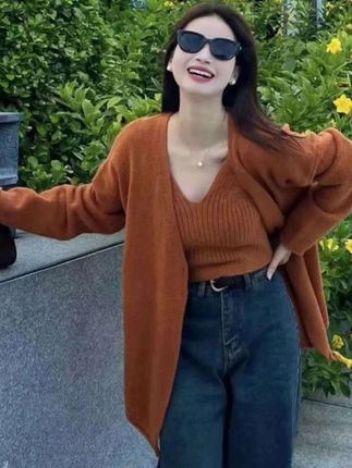巨显白韩系温柔风秋冬中长款女v领针织开衫背心套装宽松两件外套