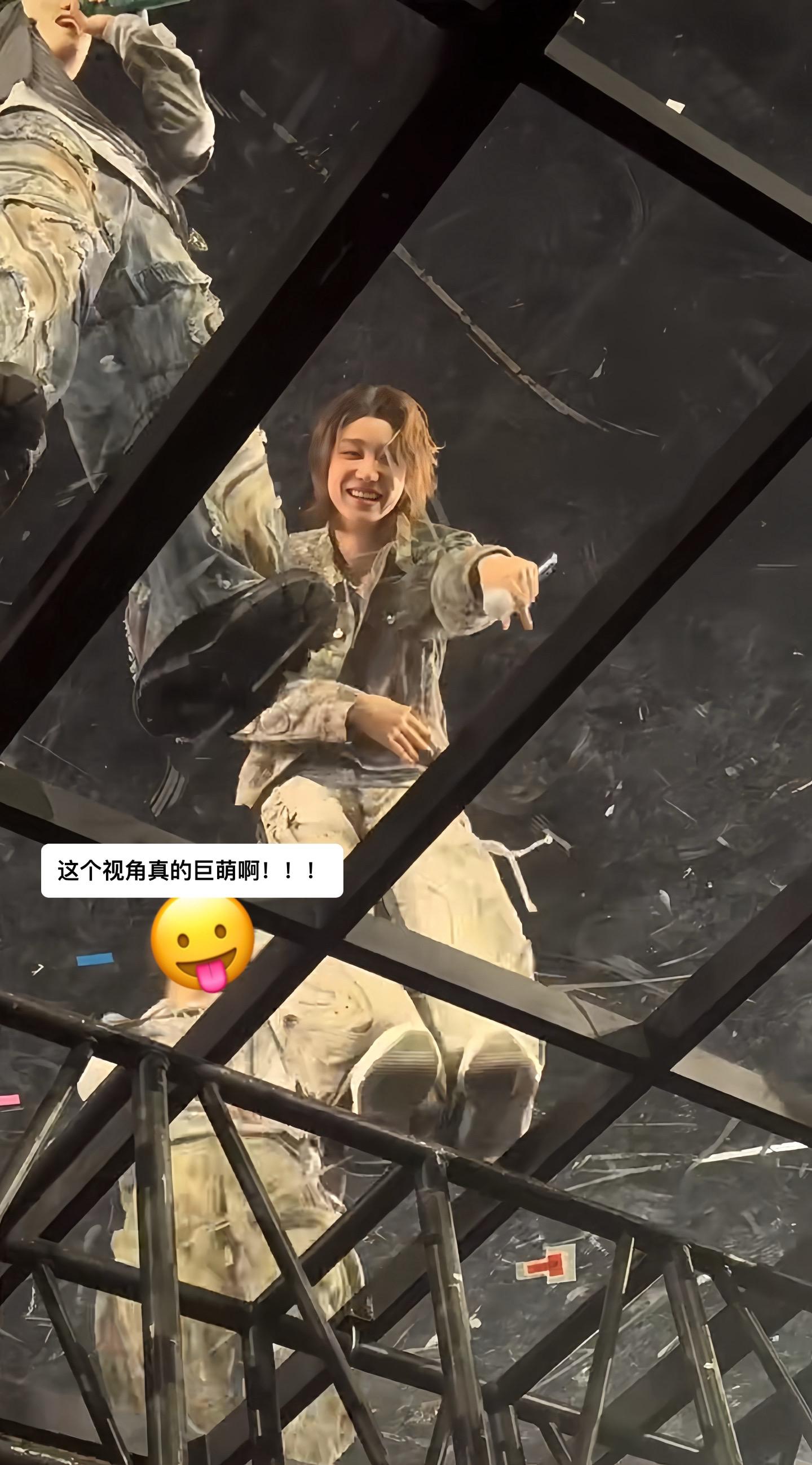 这个笑我真的受不了了!!!cr:我有头发你有吗#徐明浩 #seventeen #seventeen巡演