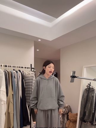 卫衣套装#秋季穿搭 #卫衣 #套装 #休闲 #百搭