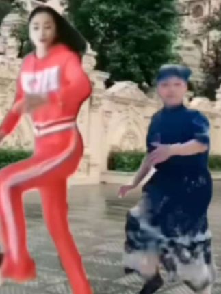 我和大宝谁跳的好