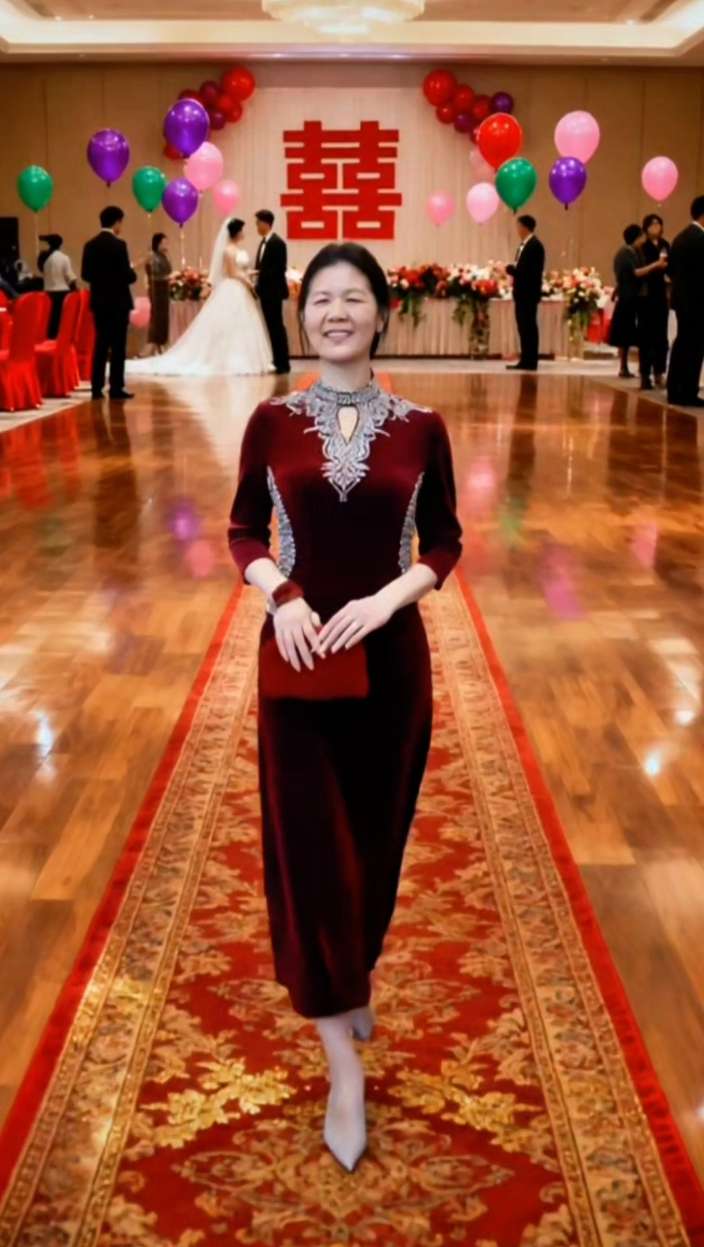 #优雅气质 #婚礼妈妈礼服 #婚礼妈妈装 #高端大气 #高贵优雅 @梅子姐好物下午5.30分