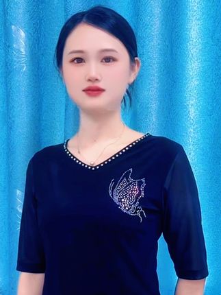 2025新款广场舞服装上衣水晶麻烫钻舞蹈服V领蝴蝶镶钻跳舞衣 #创作者中心 #创作灵感 #夏季穿搭 #百搭上衣 #时尚搭配