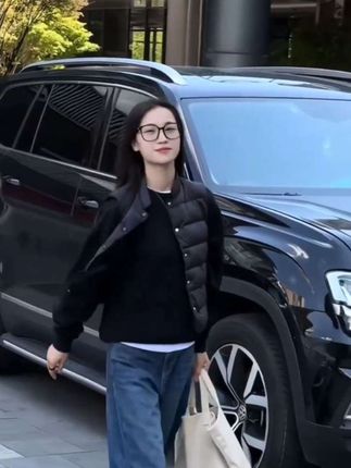 超高品质!~冬季保暖轻薄羽绒服马甲女休闲轻便羽绒背心羽绒马甲#秋冬穿搭 #羽绒马甲#轻薄马甲#羽绒背心