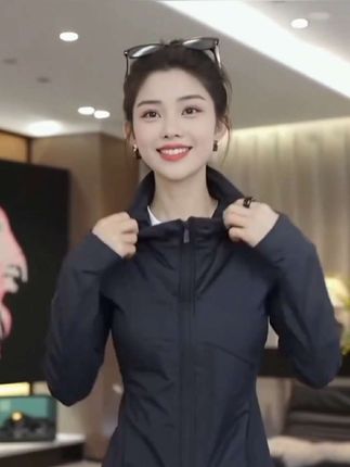 夹棉连帽短外套女2025新款修身气质小个子洋气轻薄夹克小棉袄