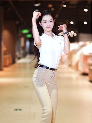 刀马刀马#清纯女神 #气场全开 #优雅气质 #大长腿 #秀出好身材