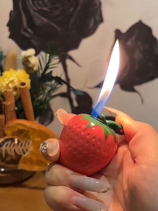 可可爱爱小草莓#创意打火机 #个性打火机 #礼物