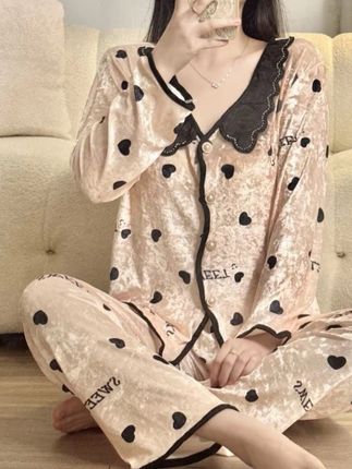 降温了,快换上这款丝绒家居服套装,可以穿三季,今天只要两位数#家居服睡衣 #睡衣女