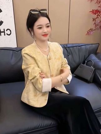 ##早秋高智感职场穿搭 #早秋贵气感穿搭 #初秋一周不重样穿搭 #被秋日氛围感穿搭拿捏了 #早秋穿搭
