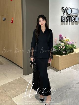 内搭外穿都好看法式长袖显瘦气质时尚黑色缎面蕾丝拼接半身裙套装 这条裙子绝了啊 #优雅永不过时 #气质女神穿搭 #内搭外穿都好看 #秋季不露腿穿搭 #梨形身材穿搭大赏