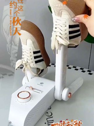 秋季鞋子袜子手套洗了不易干,这款#烘鞋器, #非常方便实用 ,是不错的选择#生活好帮手 @DOU+小助手 @巨量千川