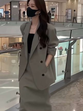 大码高级感休闲套装女胖mm春秋气质西装外套高腰开叉半身裙两件套#穿搭#谁穿谁好看#显瘦穿搭 #气质穿搭 #喜欢就关注我吧
