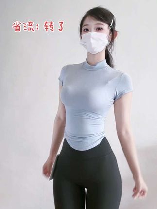 试穿时候还没摘吊牌,即兴摇一个#扭一扭 #微胖女生 #瑜伽裤