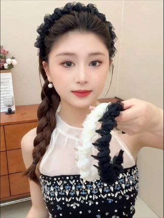 终于找到好看又实用的发箍了,平时洗脸化妆,出门逛街都可以戴#发箍这样戴好美 #头饰发饰 #发箍