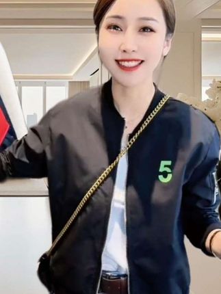 #高级穿搭 #时髦穿搭 #减龄显瘦穿搭 #简约穿搭 #外套穿搭
