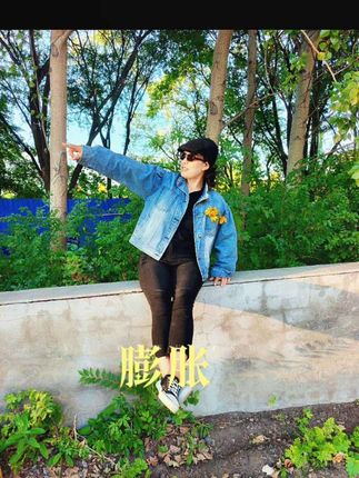 季节换了名字 依旧风光如故 生活不在别处 在此处——