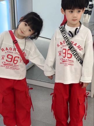 男童秋装套装2024新款秋款网红衣服儿童痞帅卫衣红色工装裤两件套#面料舒适透气 #潮童穿衣搭配 #高品质童装