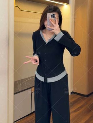 (现现款)花菜微胖定制~【慵懒天菜】休闲慵懒风舒适假两件上衣+长裤#(现现款)花菜微胖定制~【慵懒天菜】休闲慵懒风舒适假两件上衣+长裤#套装显瘦穿搭