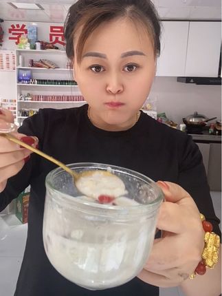 #枸杞牛乳燕麦#每日分享 #太好吃了 #元气早餐