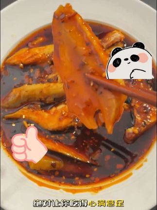 就是这个麻辣鸡块,我回购了无数次,真的巨好吃,它是那种地地道道的川味,又麻又辣,特别过瘾,而且还是开袋即食的,非常方便,平时不想做饭或者出去露营的时候带上它,简直就是绝配,吃起来那叫一个香啊,不管是下酒还是下饭都很合适,还没尝过的小伙伴们赶紧安排起来吧!#舌尖上的味道特色美食 #家常美食 #非遗美食 #丰都麻辣鸡 #真材实料好味道