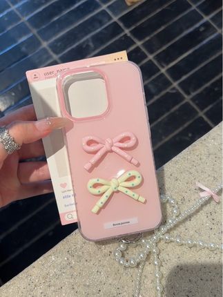 蝴蝶结手机壳真的少女心满满,好朋友,凭咱俩的关系给我安排一个不过分叭#少女心爆棚 #手机壳 #太甜了吧