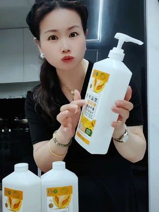 洗洁精下单发三大瓶,果蔬去农残,洗水果洗蔬菜,冷水去油污,洗餐具洗锅碗瓢盆,好用不贵#洗洁精 #厨房好物