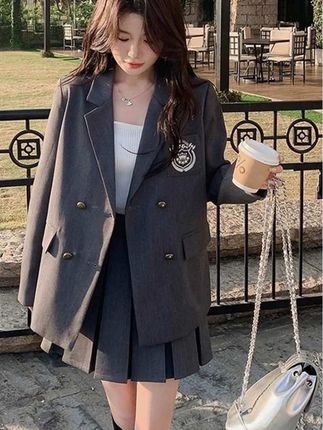 灰色韩系穿搭学院风西装套装女2025春秋新款气质小个子西服百 灰色韩系穿搭学院风西装套装女2025春秋新款气质小个子西服百褶裙#学院风套装 #小个子西服百褶裙