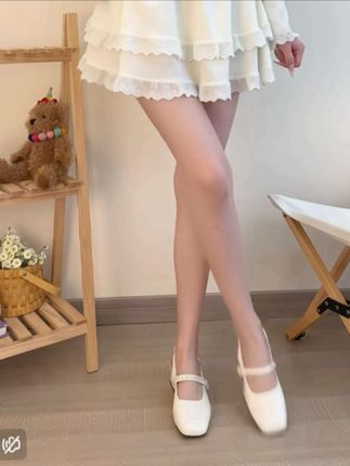 珍珠玛丽珍包头凉鞋#夏季凉鞋 #引领时尚潮流 #优雅气质 #软底软面穿上超舒服 #穿出高级感