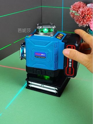 #水平仪 #瓦工工具 #室外强光水平仪