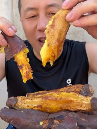 姐妹们,你们拍3斤的小果和中果都行,别拍圆胖果,到家空气炸锅烤,嘎嘎好吃#地瓜 #榴莲蜜薯