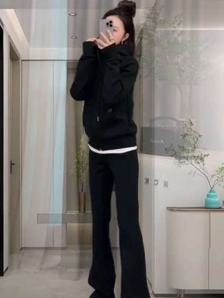#休闲穿搭 #显瘦穿搭 #时尚穿搭 #运动穿搭 #运动套装