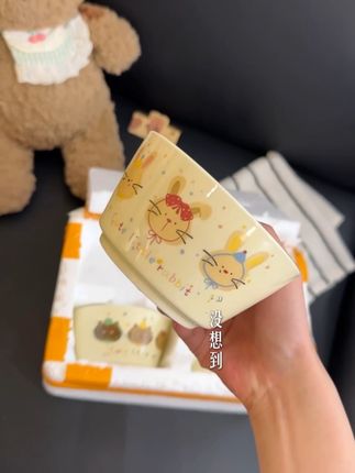 挖到宝了!好看的餐具是真的会提升幸福感的耶!可可爱爱的图案看着心情都美美的!#颜值餐具#陶瓷碗#奶油风 #我可真会买 #种草