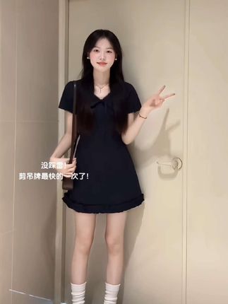#高级穿搭 #夏季穿搭 #显瘦连衣裙 #甜妹风 #夏日穿搭 @DOU+上热门 @抖音创作小助手 @抖音小助手