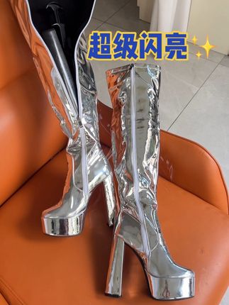 超级闪亮的银色亮漆皮过膝长筒靴 粗高跟15公分 #过膝长靴 #高跟靴 #长筒靴 #高跟 #大燕子高跟鞋