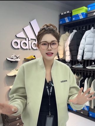 #阿迪达斯 #秋冬新款 毛呢面料,保暖耐磨,微露版型,男女同款,加大尺码!