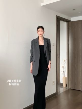 #早秋显身材平价上衣合集 #显高显瘦显腿长 #黑色系穿搭 #显瘦显高显气质 #梨形身材穿搭