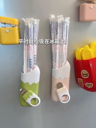 冰箱上有了这个小东西,平时喝饮料啤酒超方便,好特别可爱。#收纳盒 #家居好物 #种草好物